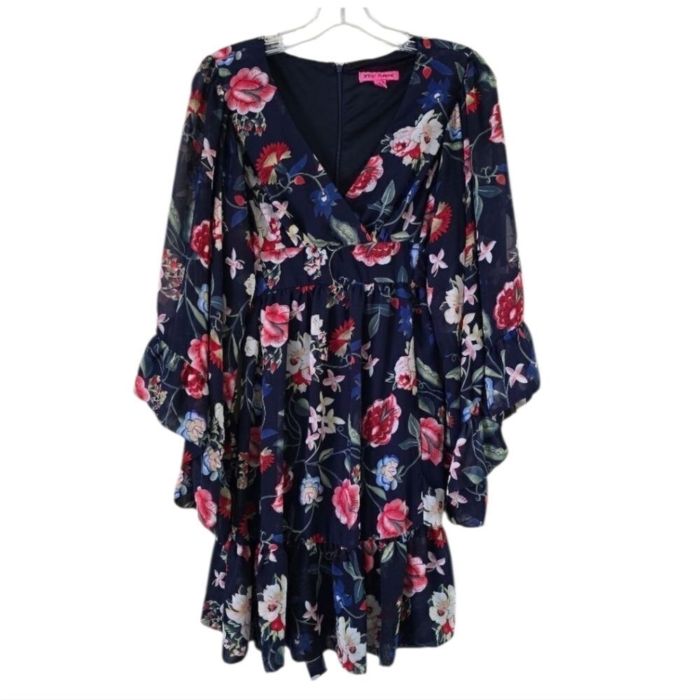 Betsey Johnson kimono style floral print dress size 4 Bell Sleve